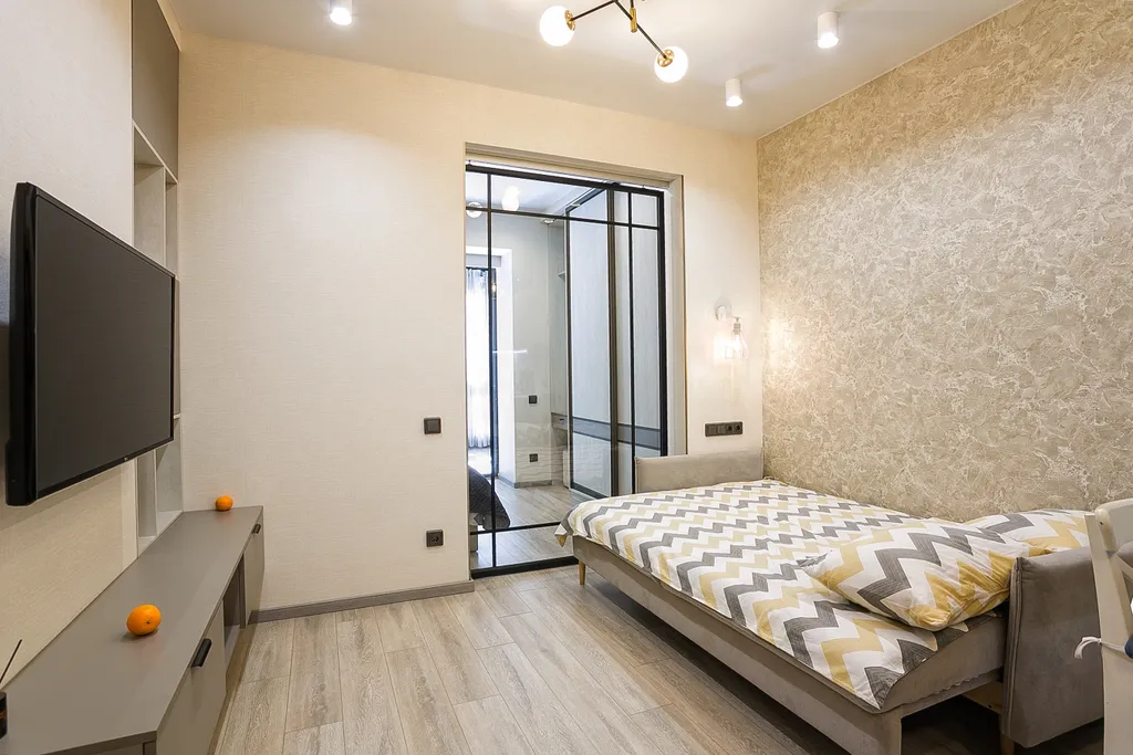 Современная квартира с террасой в приморском парке