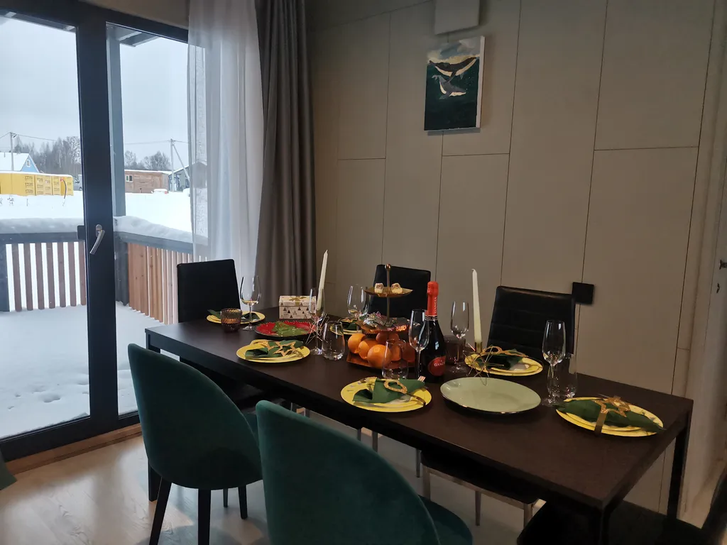 Новый современный стильный дом у озера Суходолье