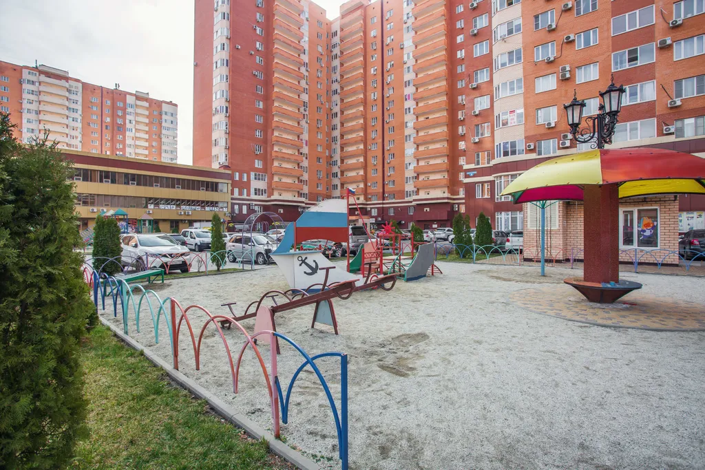 Большая квартира рядом с парком Галицкого с видом на город