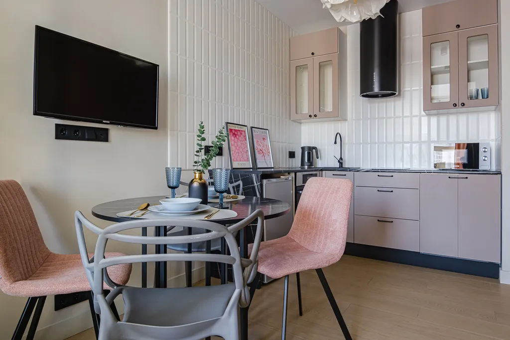 Комфортабельные апартаменты в центре возле метро