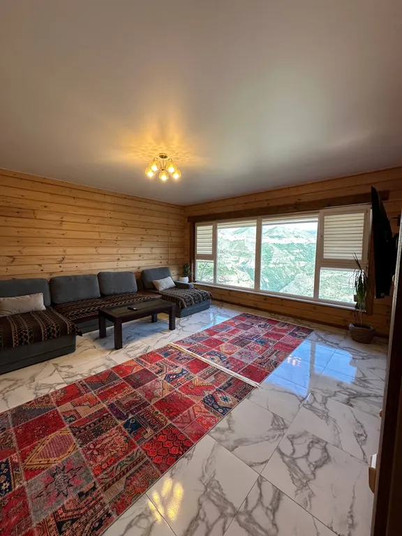 Роскошный эко дом Аквамарин с террасой у водопада и леса