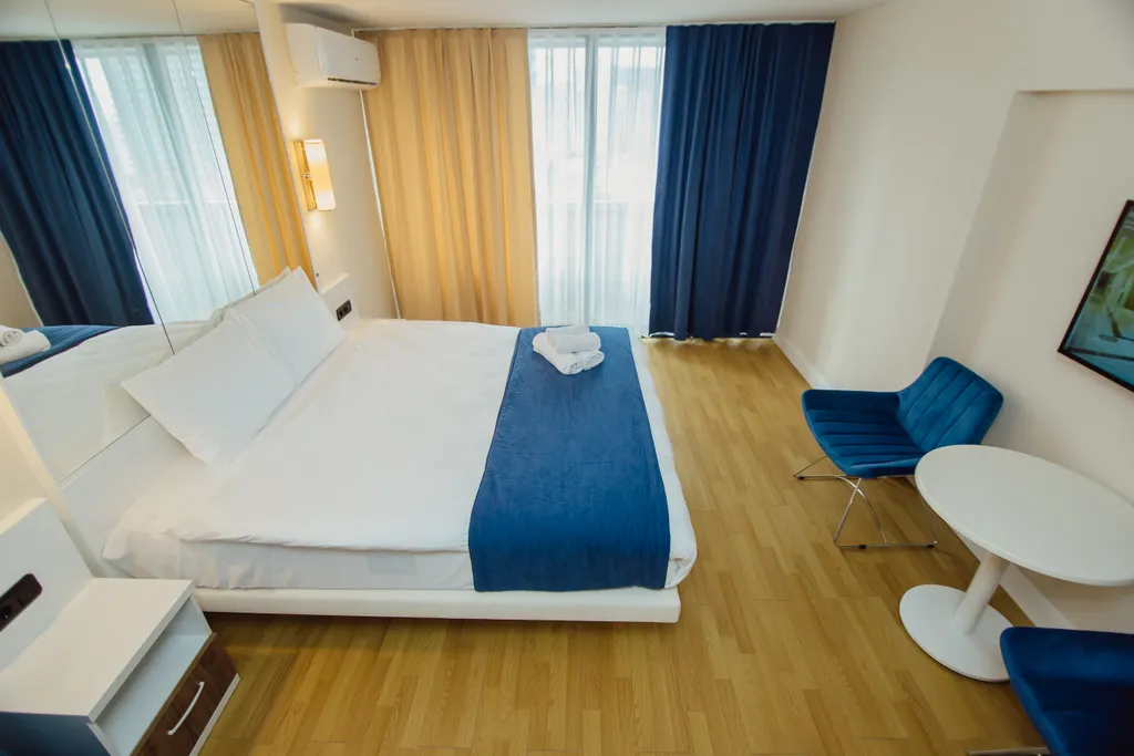 Студия с видом на море