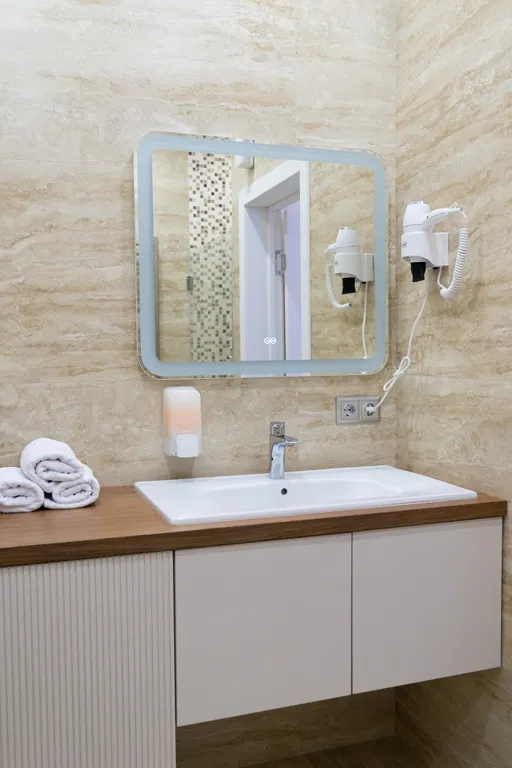 Таунхаус с дизайнерским ремонтом на участке