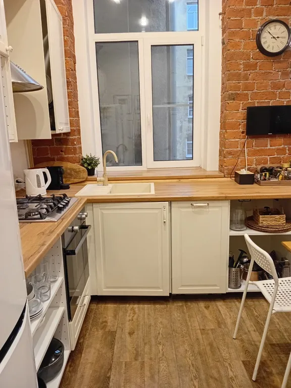 Квартира Уютная квартира-лофт с камином у Исаакия — Санкт-Петербург