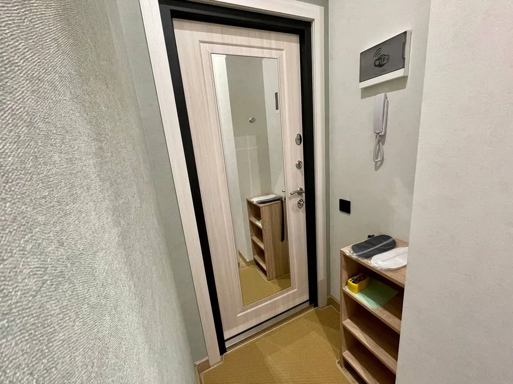 "В Гости!" на Запорожской 69 (1к студия №1 рядом с БЦ "Сити")