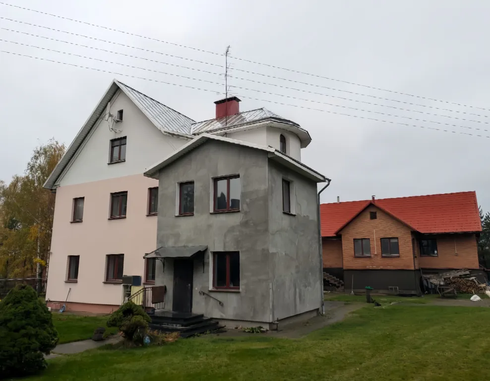 Коттедж с сауной, бассейном и бильярдом в 10 минутах от Минска