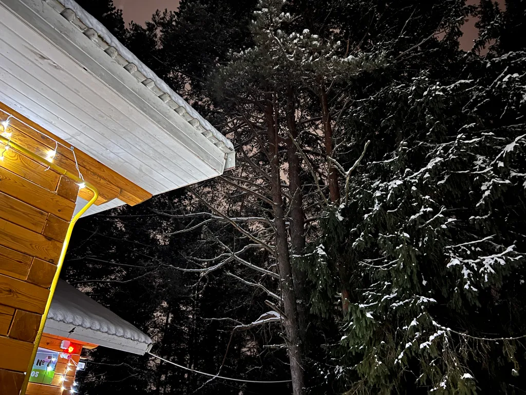 Коттедж с баней и беседкой у Вотчины Деда Мороза