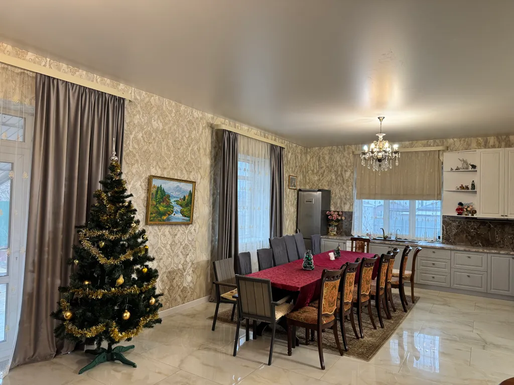 Большой дом для большой компании