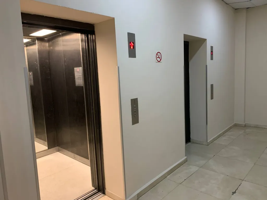 Трёхкомнатная квартира с 2 отдельными спальнями в самом центре тбилиси