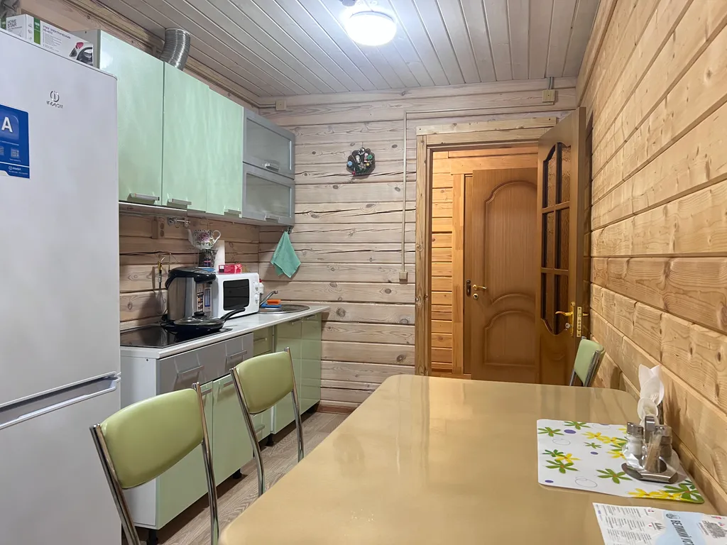 Коттедж с баней и беседкой у Вотчины Деда Мороза