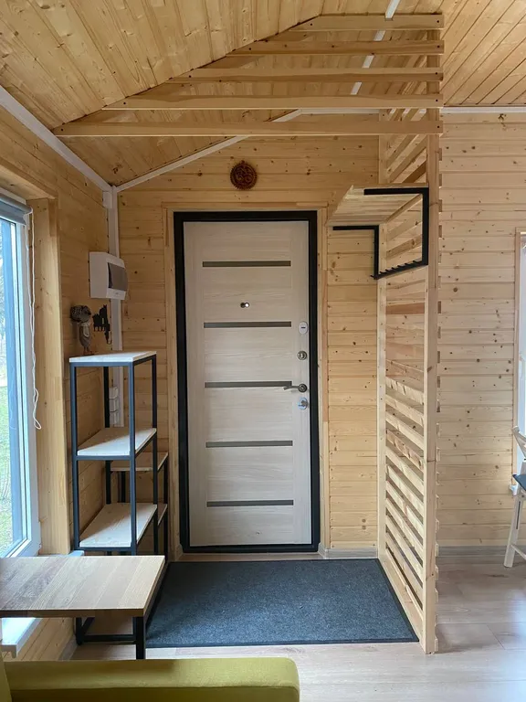 Уютный дом c садом у горной реки