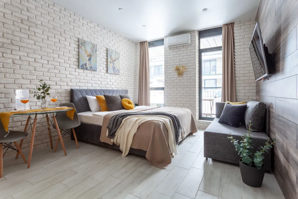 Охтаинн Студия Д17