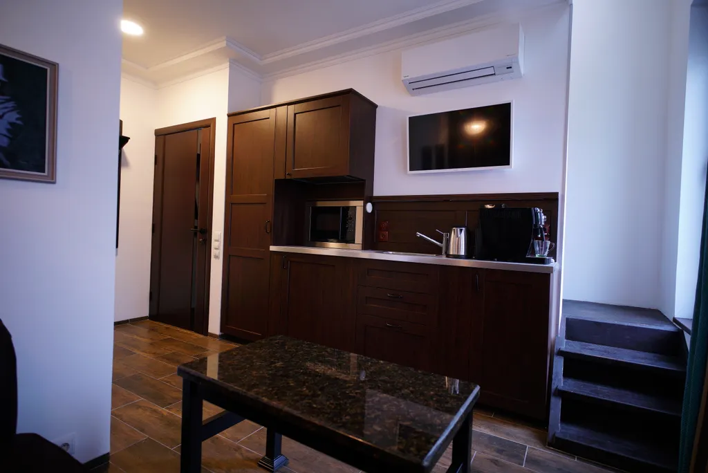 Двухэтажные 3-х комнатные апартаменты с 2 спальнями у Арбата