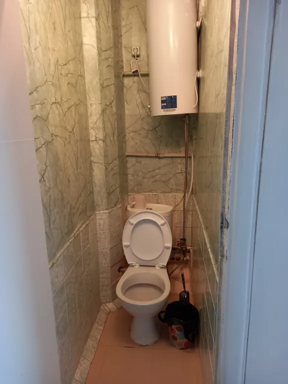 Двухкомнатная в центре, красивый вид на город и море