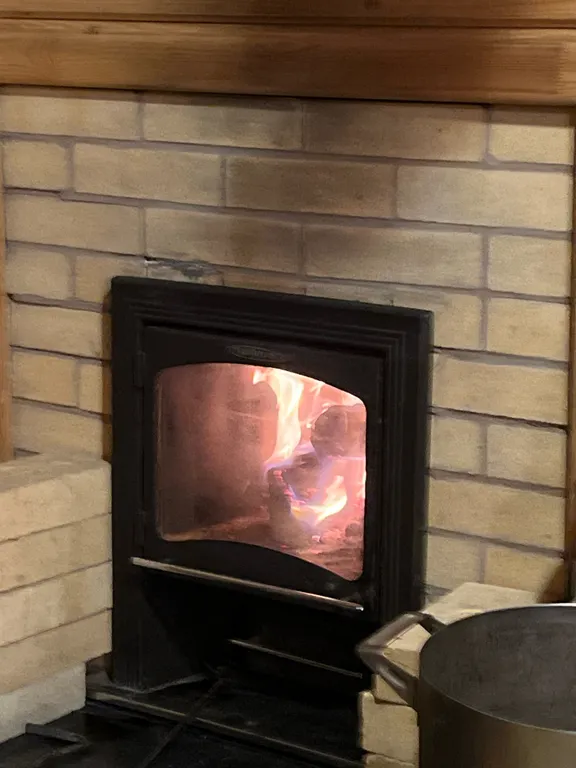 Дом для отдыха на лесной опушке с баней