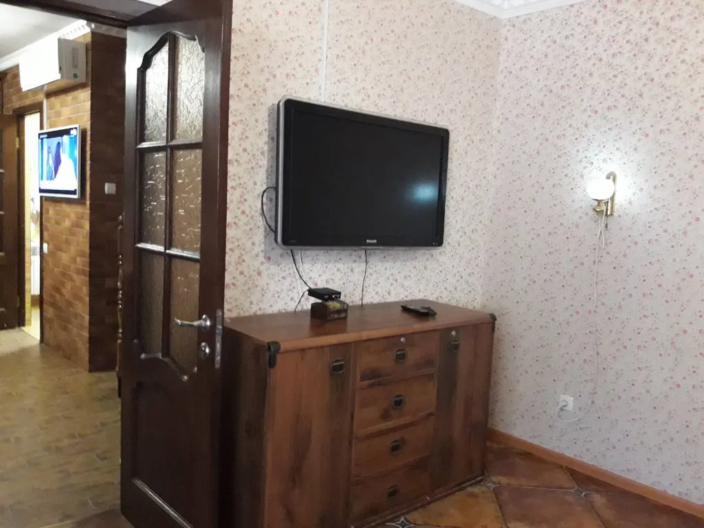 Коттедж Дом для семьи в тихом районе — Ялта