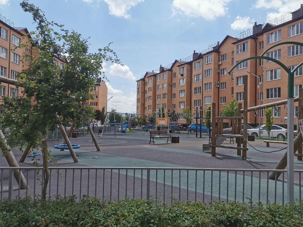 Новая квартира в пешей доступности Парк Победы и питьевая галерея