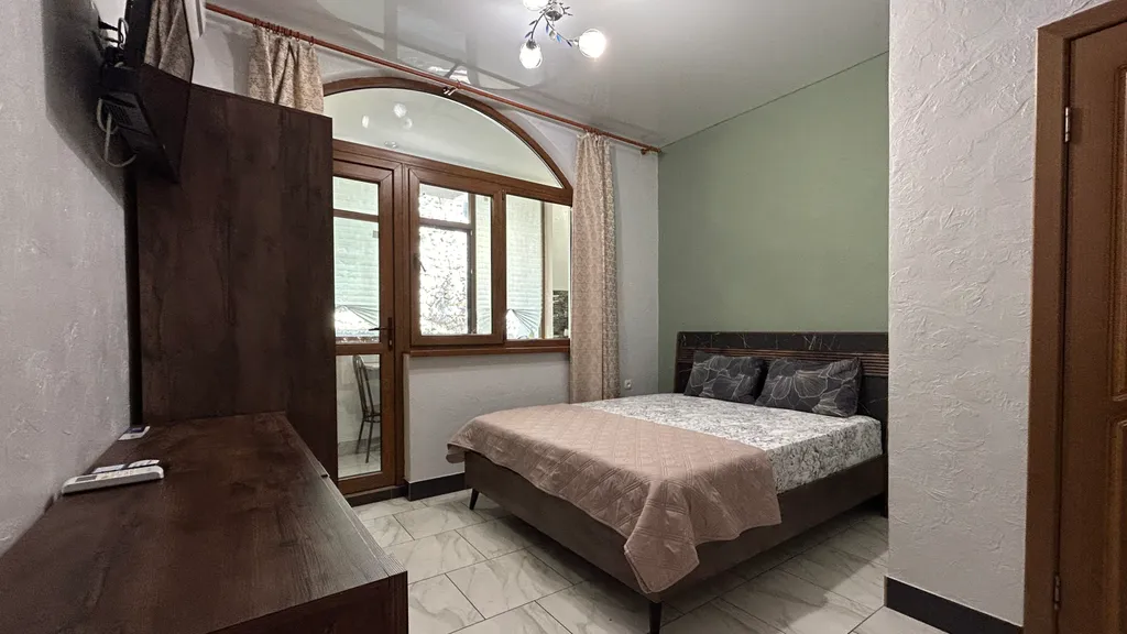 Квартира Стандарт трёхместный, 3 этаж — аренда посуточно в Алушта