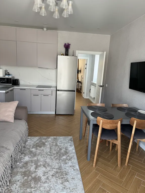 Новый таунхаус с шикарным видом на горнолыжный склон и лес