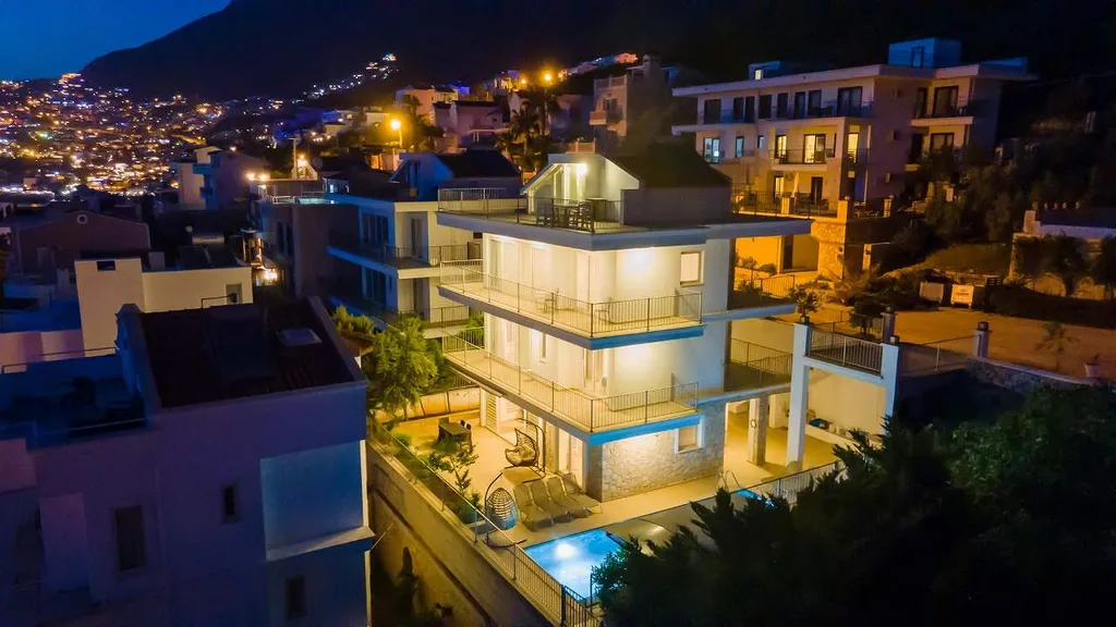 Вилла с видом на море