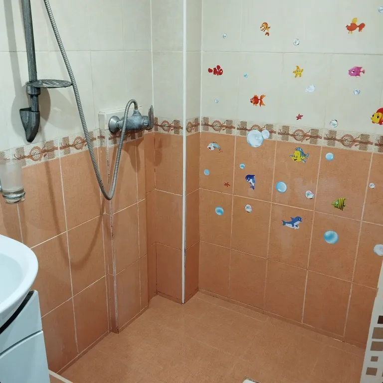 Квартира Семейные пятиместные апартаменты на берегу моря — Любимовка