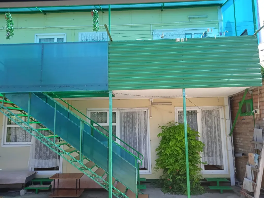 Квартира Квартира Трёхместный номер люкс — Ейск