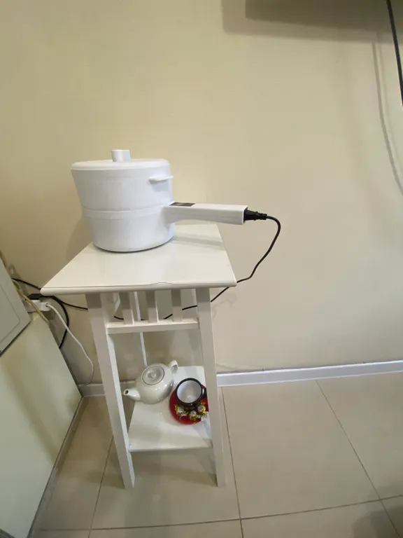 Маленькая студия рядом с лесом