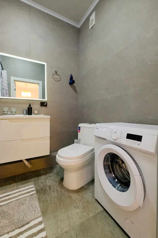 Уютная и чистая 2-комнатная квартира в центре с видом на горы