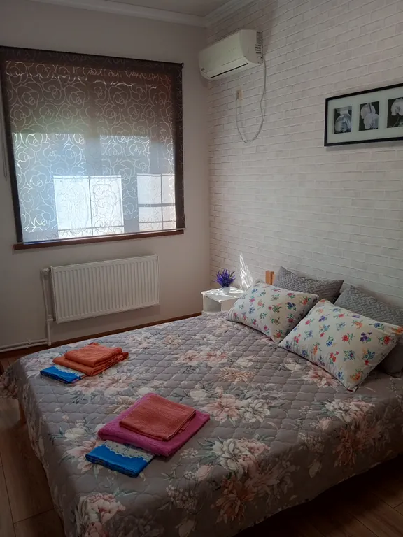 Квартира Просторная квартира в 5 минутах от моря с отдельным входом — Геленджик