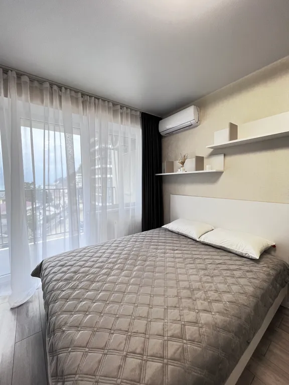 Студия с видом на море