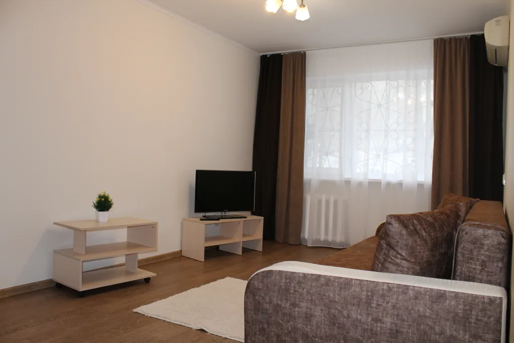 Чистая уютная квартира в центре рядом пруды площадь Ленина