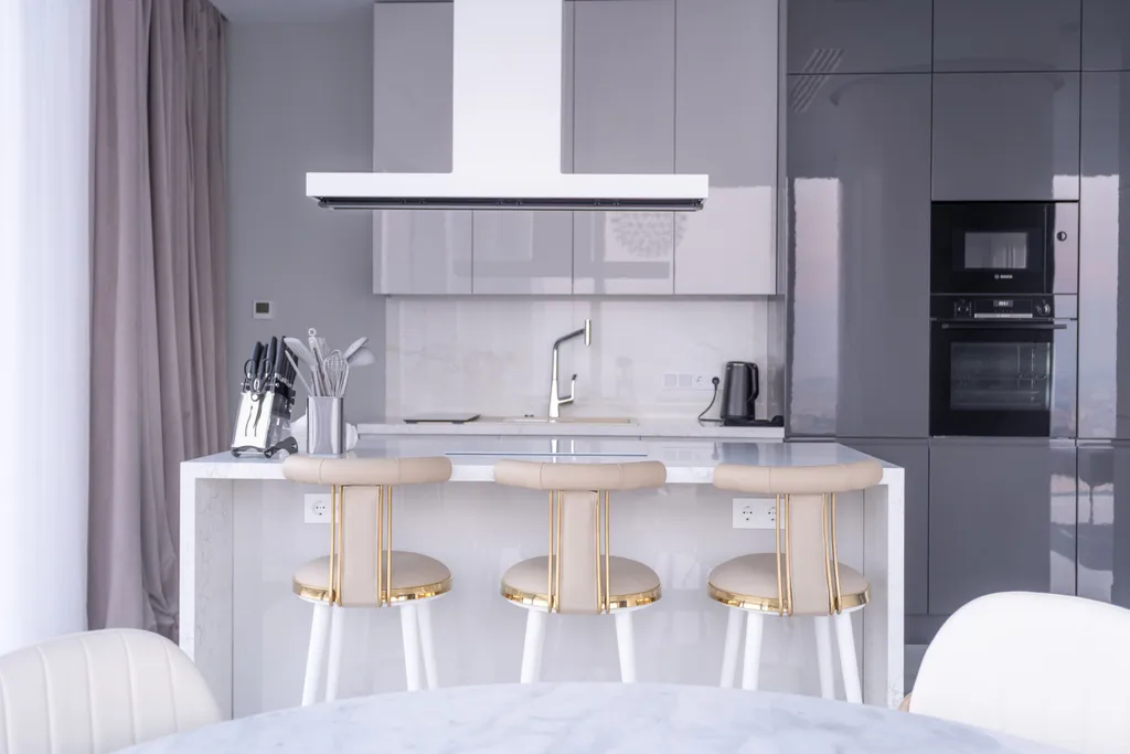 Угловой апартамент с видом на Кремль