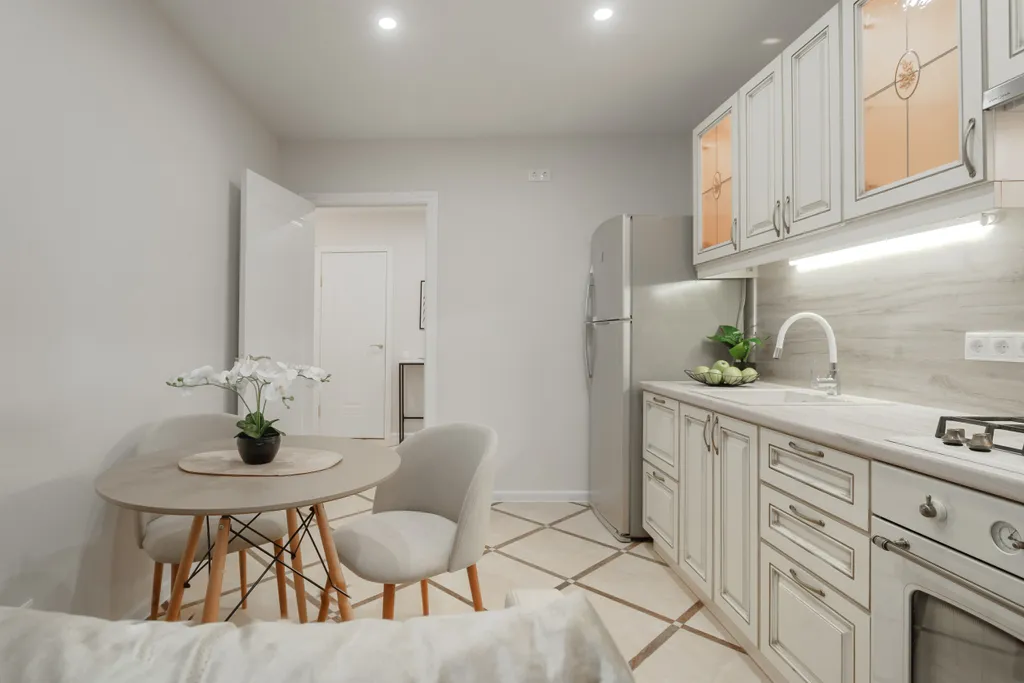 Элегантная квартира с французским балконом в центре