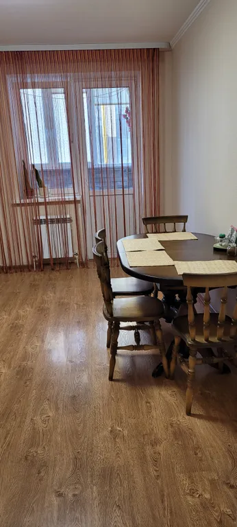 Просторная 2-комнатная квартира в новом доме в центре Батайска