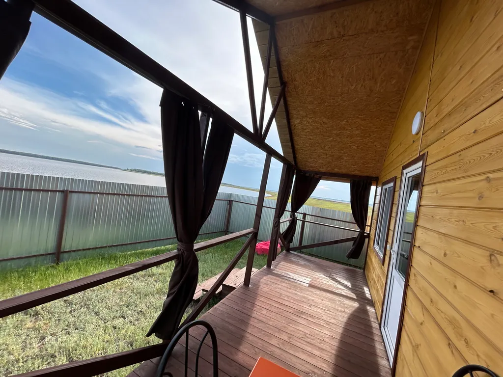 Жилье на озере Медвежьем