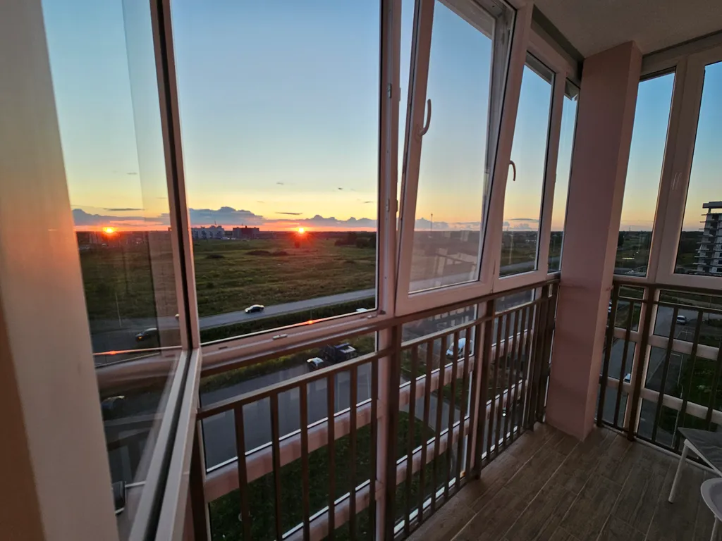 Дизайнерская квартира с посудомоечной машиной и в 10 минутах от центра