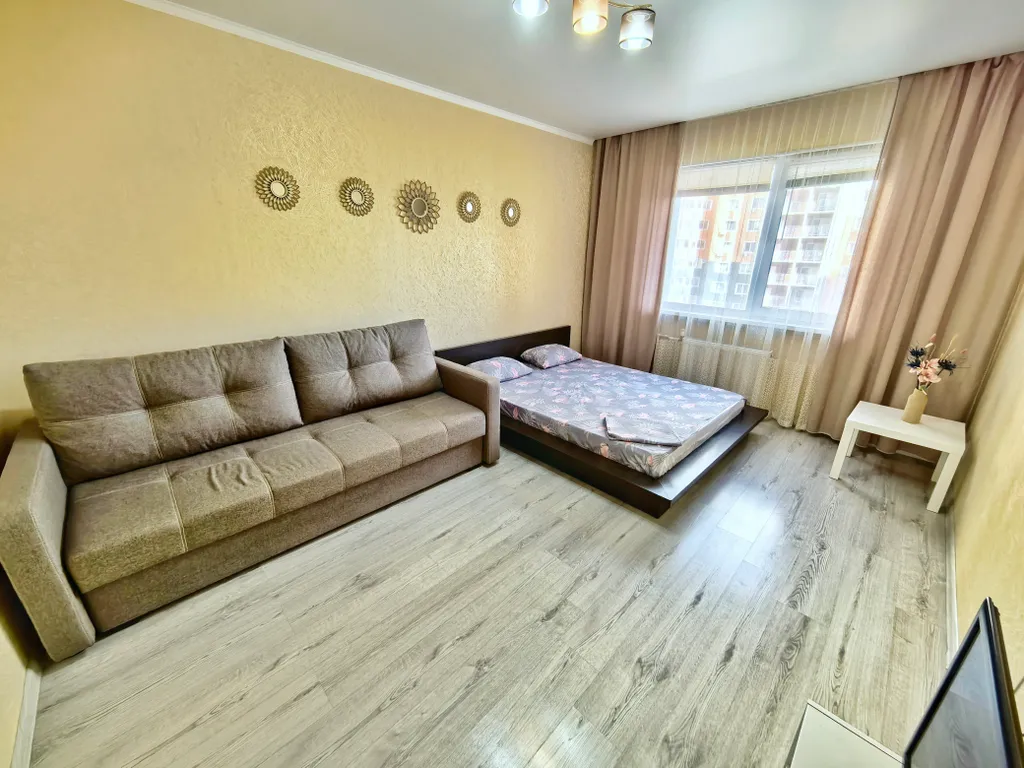 Квартира дл 8 гостей в районе с удобной транспортной развязкой — аренда посуточно в Оренбург