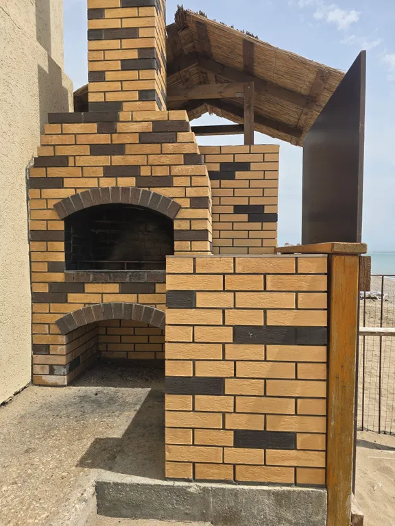 Уютный эллинг, комната, на самом берегу моря