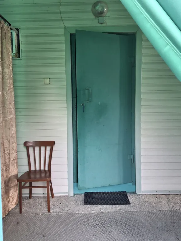 Домик с отдельным входом двумя комнатами кухней