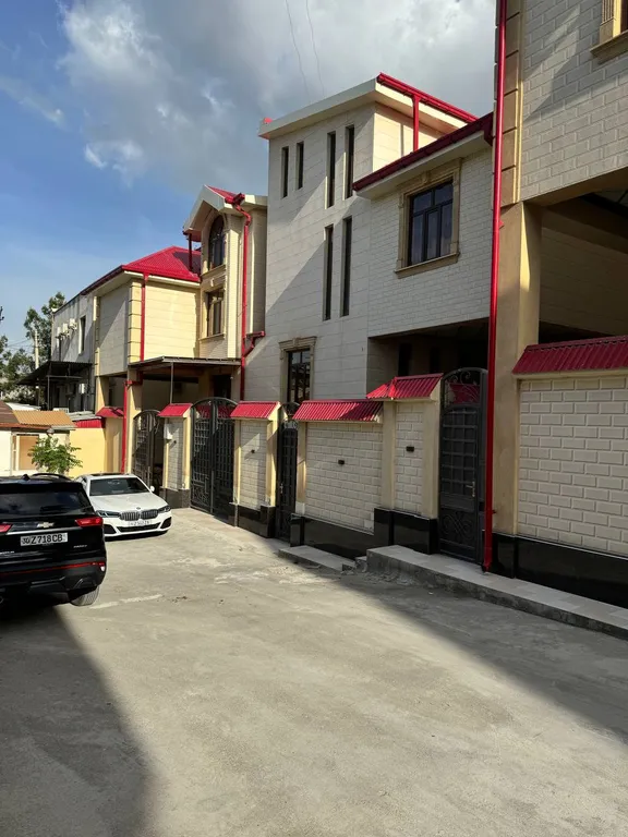 Квартира 3-этажный дом  в центре города — аренда посуточно в Самарканд