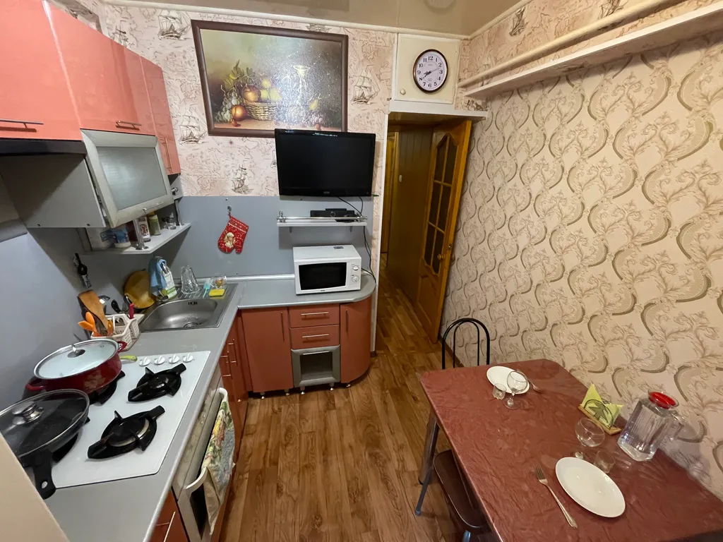 Квартира на 4 человека, в центре Адлера, 7 минут к морю