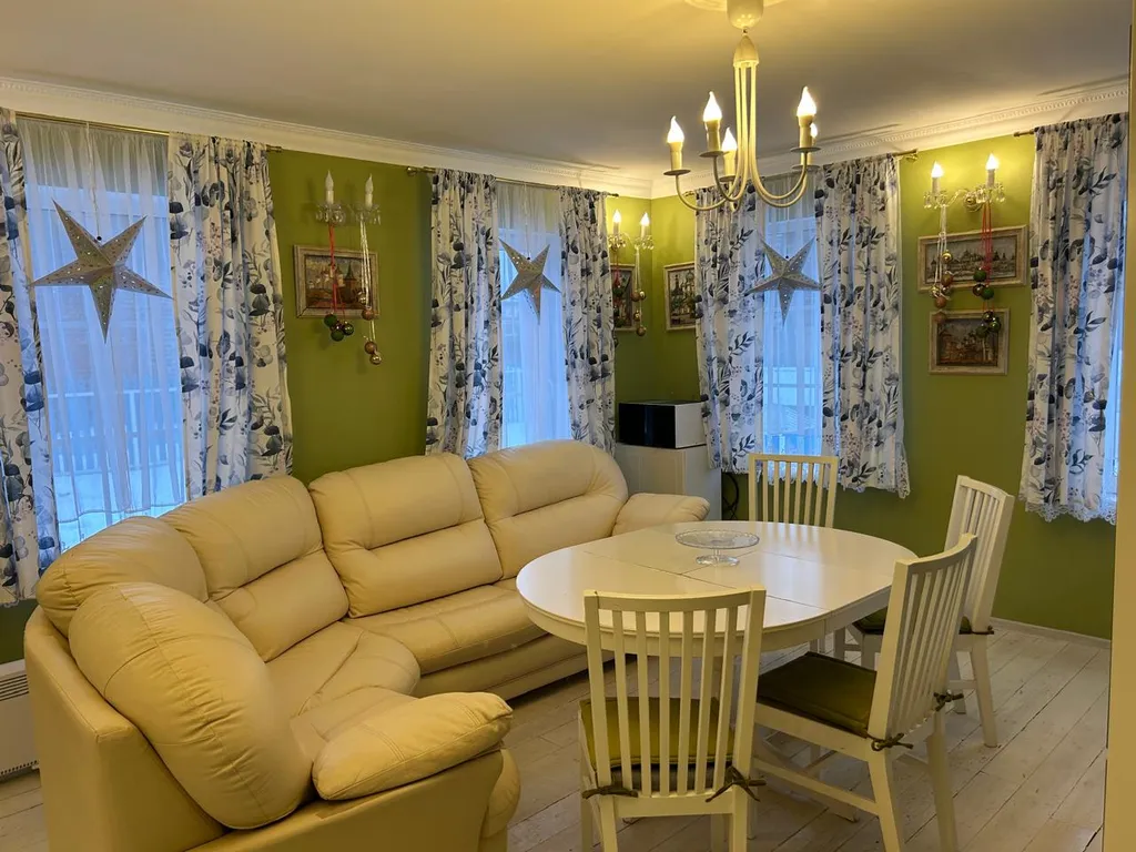 Коттедж Городская Усадьба 19 века — аренда посуточно в Ростов Великий