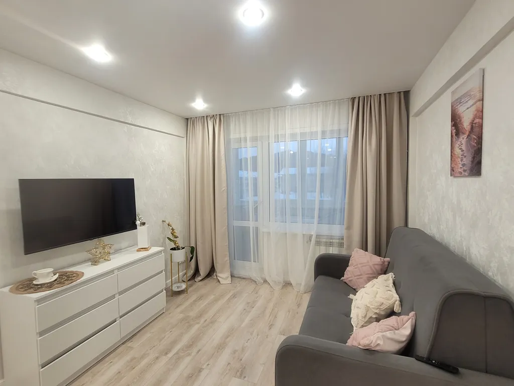 Уютная квартира с видом на заснеженные горы