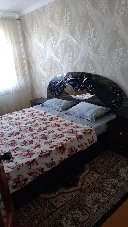 Уютная квартира с прекрасным видом на водохранилище и горы — аренда посуточно в Дубки