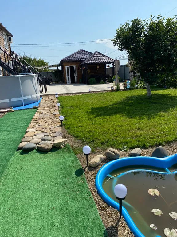 Комната на берегу моря