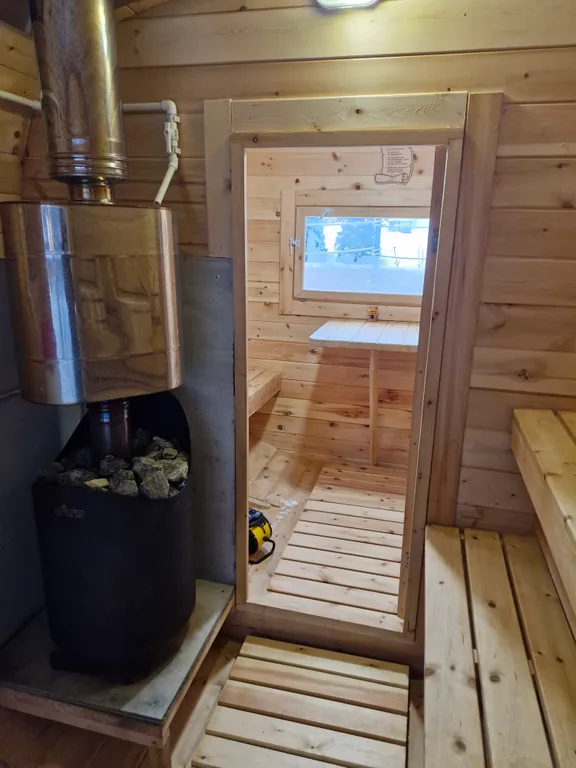 Коттедж А-фрейм с видом на озеро и лес — Казань