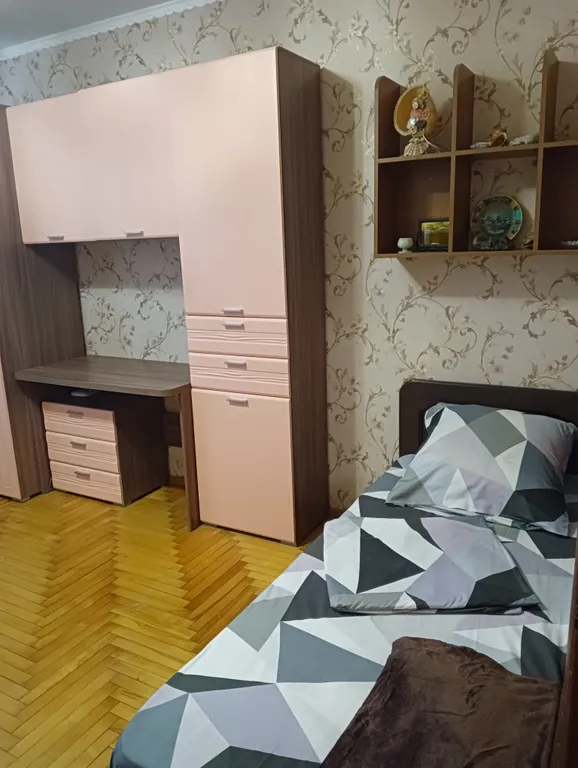 Уютная 2-х комнатная квартира в военном городке 1 этаж недалеко от М4