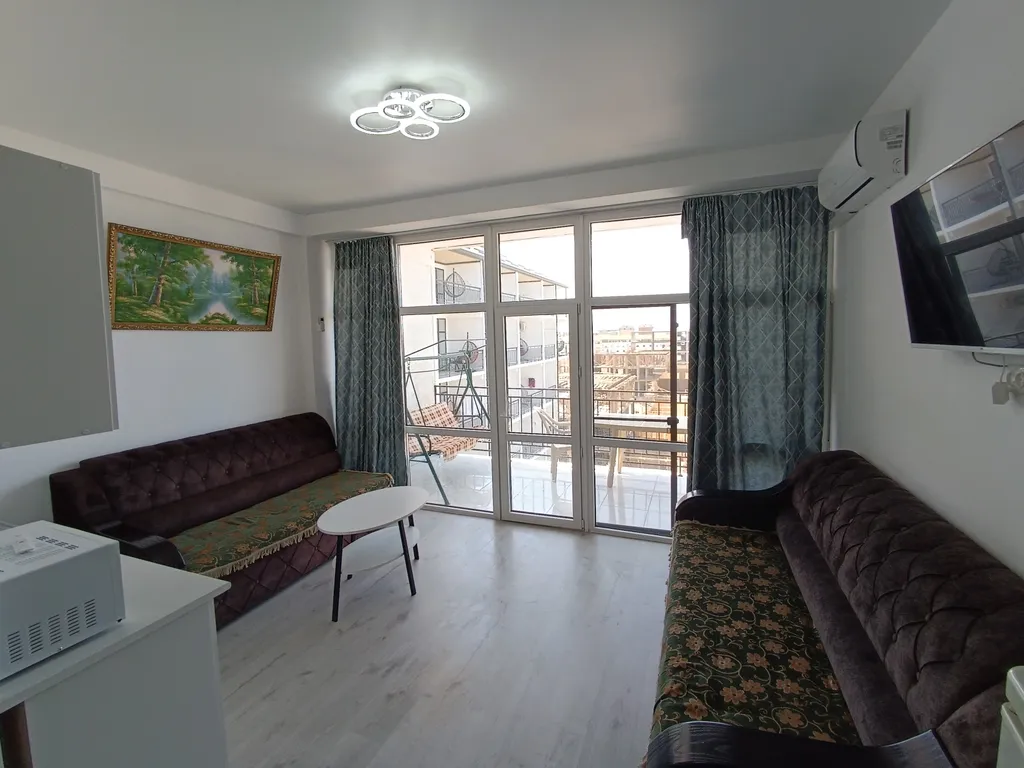 1-комнатная квартира студии с видом на море