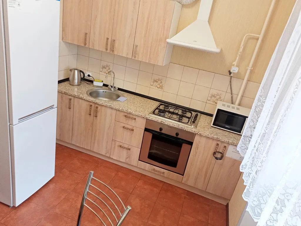 Квартира у магазина Метро