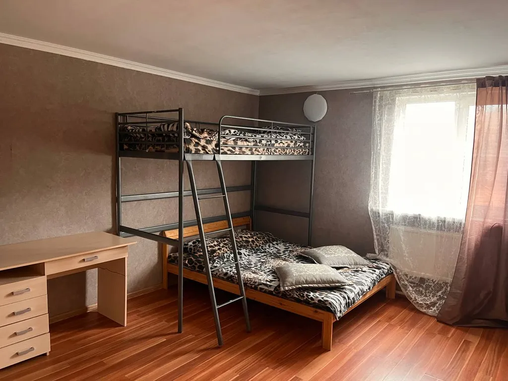 Апартаменты на втором этаже с отдельным входом